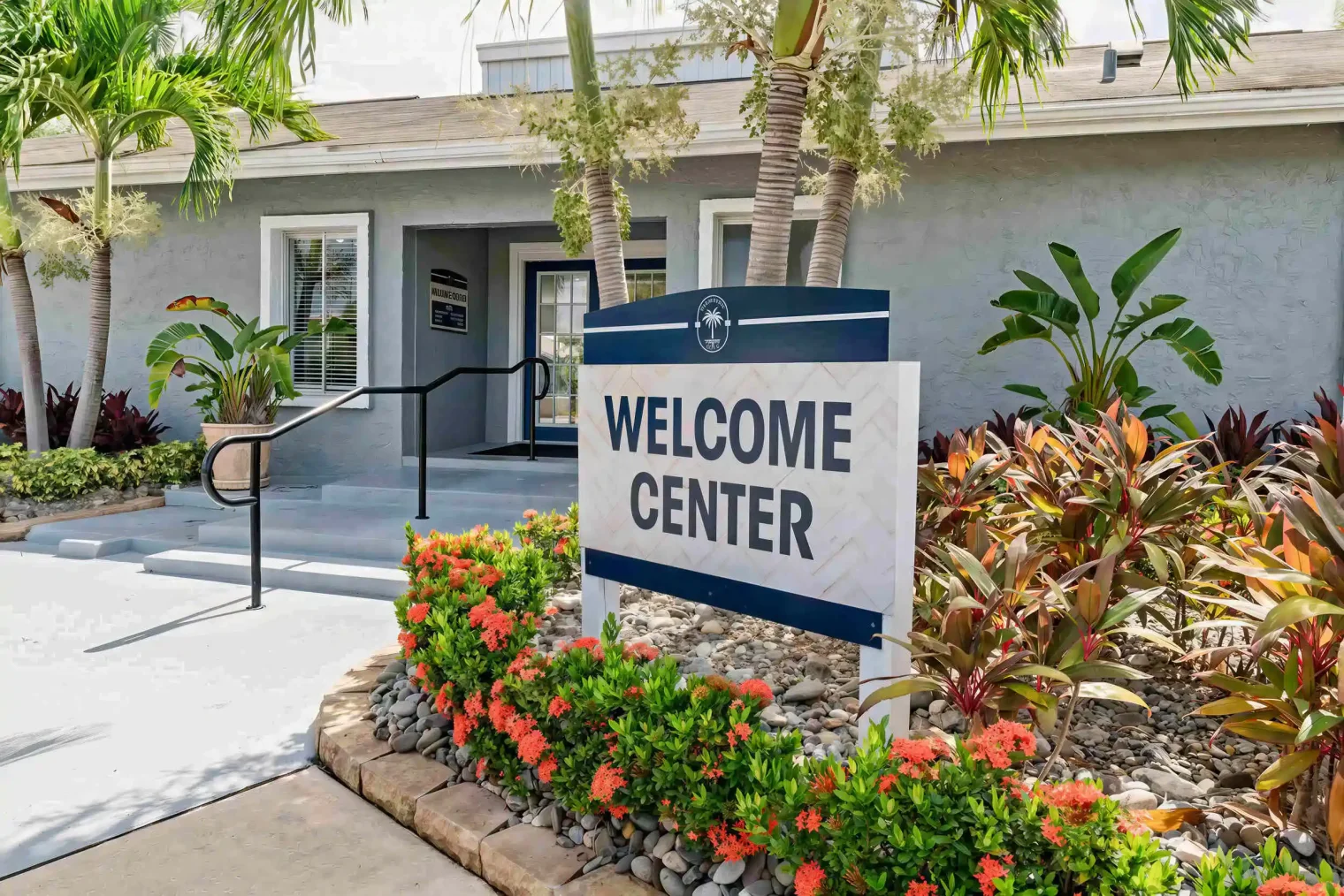 palmviewcove entrance signage