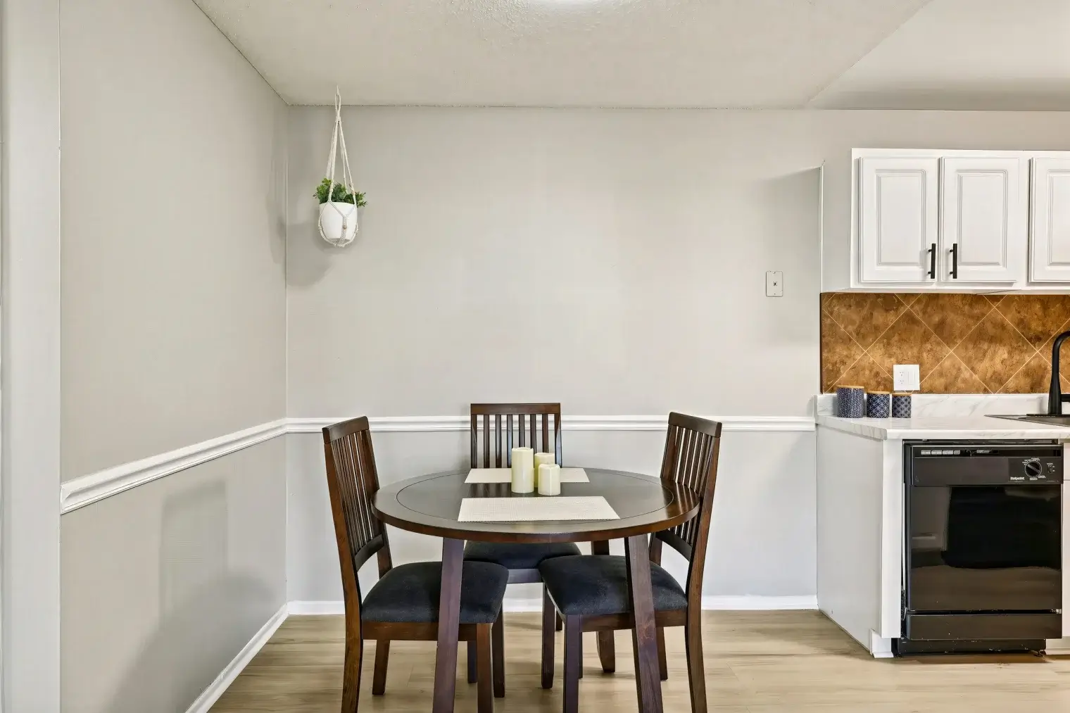 10 web or mls 3151 s babcock st unit 165 s2611 010