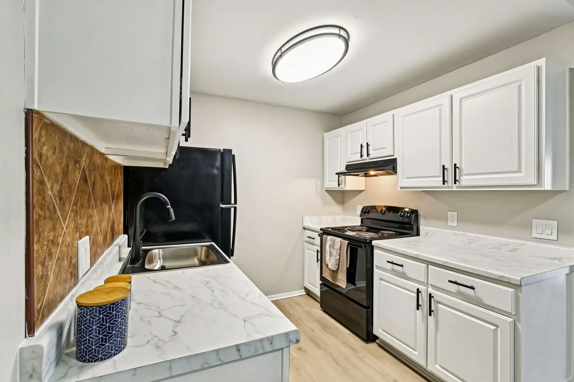 12 web or mls 3151 s babcock st unit 165 s2611 012