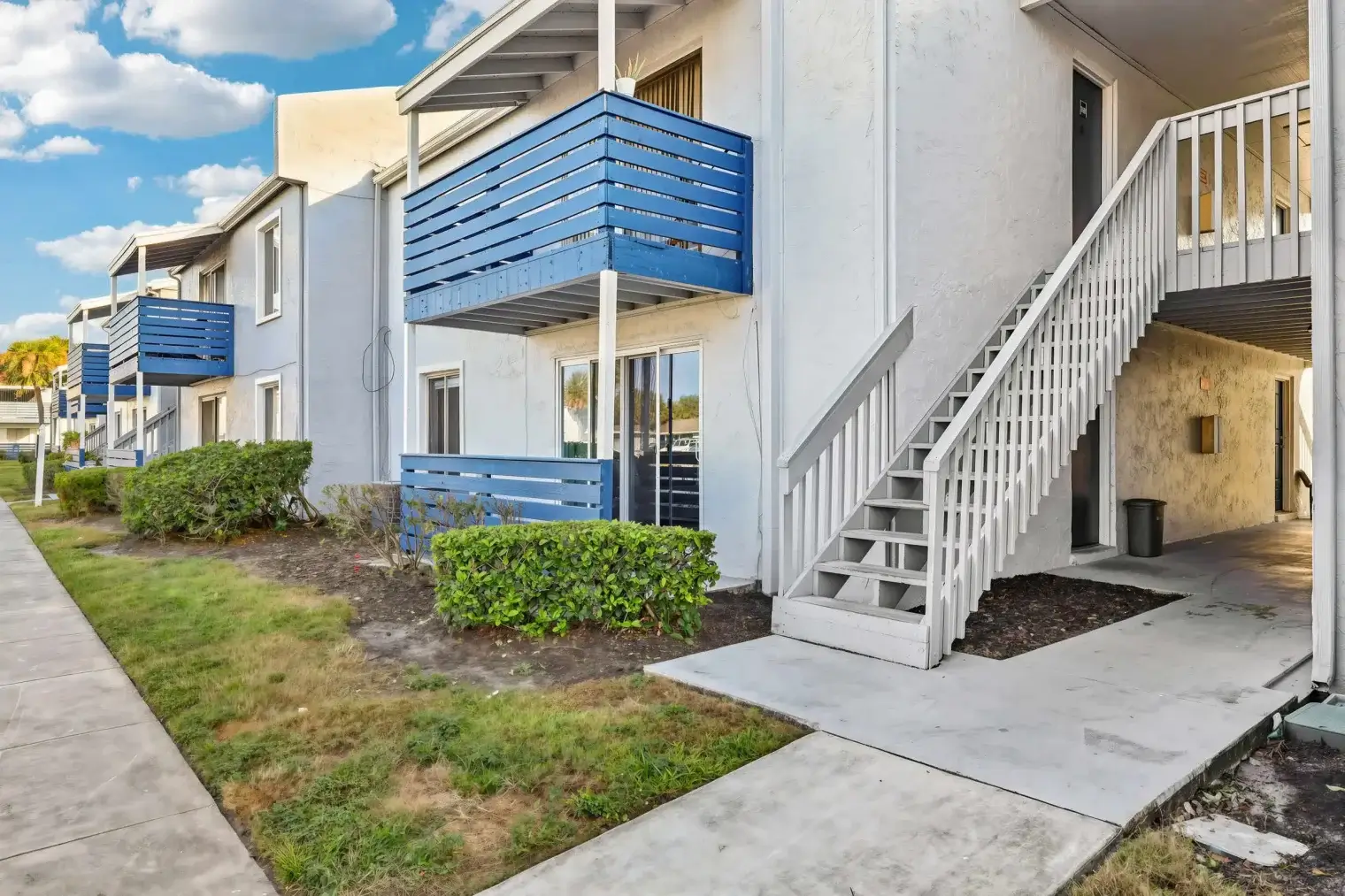 3 web or mls 3151 s babcock st unit 165 s2611 003